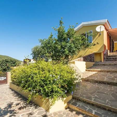 D Costa Rei